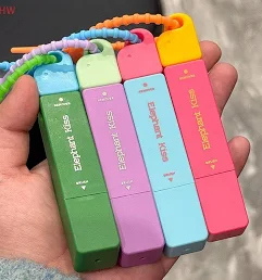 Caneta Removedora de Manchas Portátil | Limpeza Rápida para Roupas e Tecidos